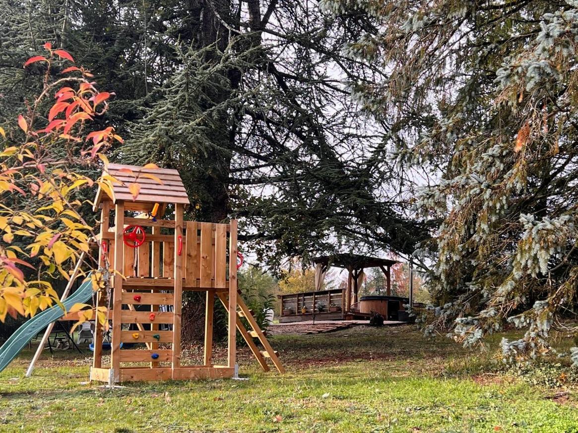 Domaine Le Manoir, Gites De Charme Et De Caractere Avec Piscines Privatisees Et Spa Nordique Fossemagne Exteriér fotografie